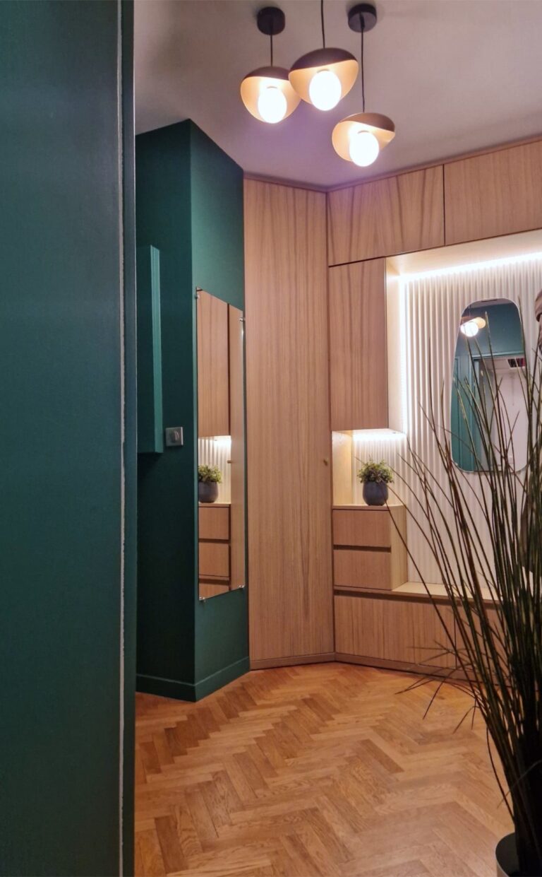 Optimisation d’une Entrée : Création d’un Meuble Sur-Mesure et Ambiance Cocon Nature