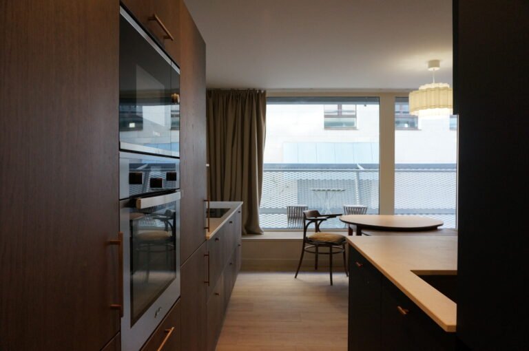 Mobilier sur mesure : pourquoi c&rsquo;est un investissement durable ?